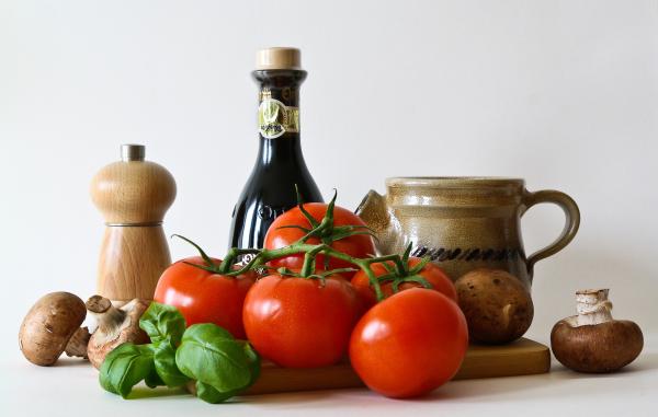 Descubre la mejor coca valenciana salada esponjosa con pisto, la receta casera paso a paso - Paso 6