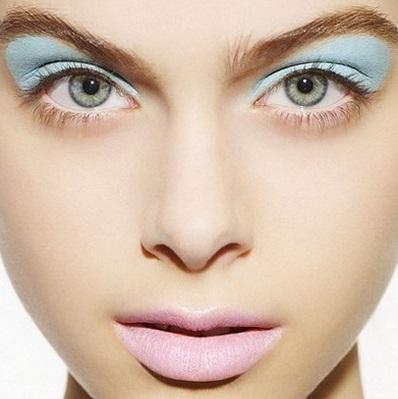 Cómo maquillarse en tonos pasteles - Paso 4