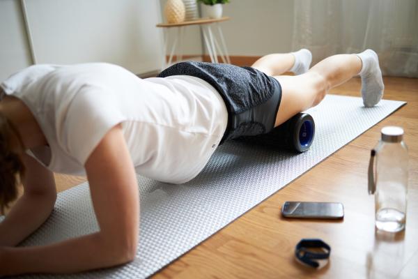 Ejercicios de tren inferior en casa - Legs roller con flexión