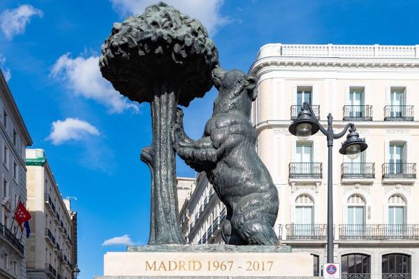 Curiosidades de Madrid que seguro que no conocías - El oso y el madroño no siempre fueron como los conocemos hoy