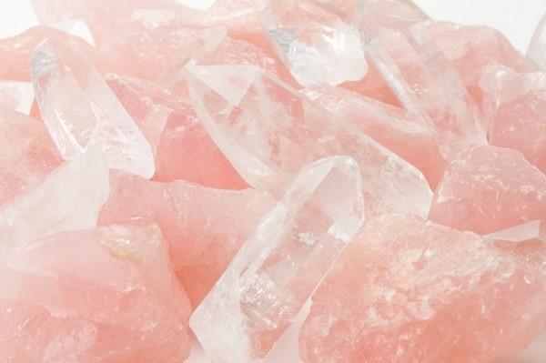 Las mejores piedras para Cáncer - Cuarzo rosa 