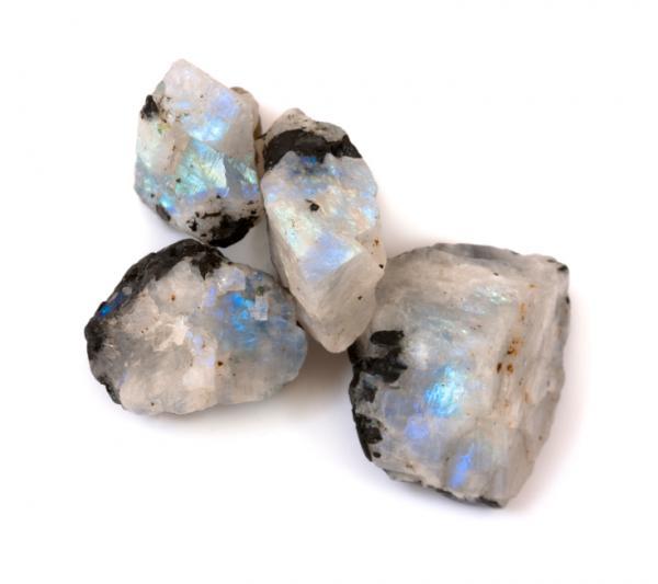 Las mejores piedras para Cáncer - Piedra de luna