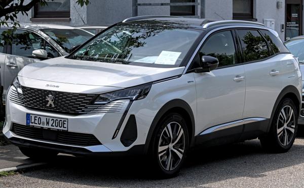 Los mejores coches SUV: guía con los más fiables - Peugeot 3008 Hybrid