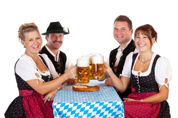 Cómo organizar una cena temática