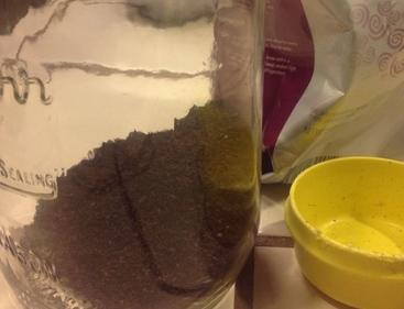 Cómo hacer café con hielo concentrado - Paso 1