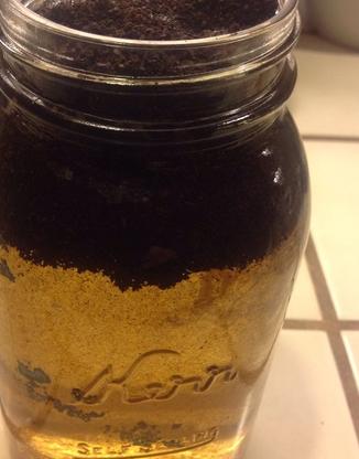 Cómo hacer café con hielo concentrado - Paso 3