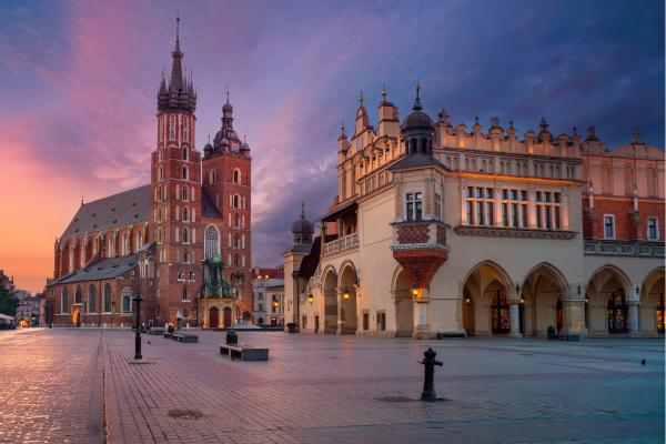 Dónde viajar en Europa en enero: los mejores destinos - Cracovia, Polonia