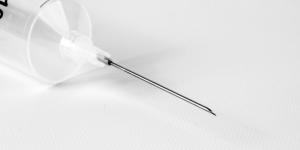 Cómo desinfectar una aguja