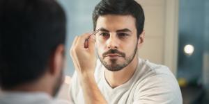 Cómo depilar las cejas de hombre