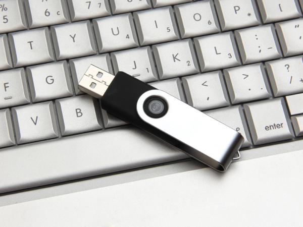 Cómo poner contraseña a un pendrive