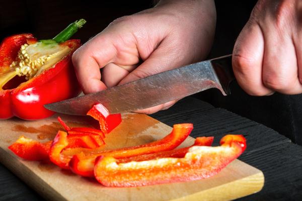Descubre cómo hacer gazpacho andaluz de la abuela casero auténtico y refrescante - Paso 2