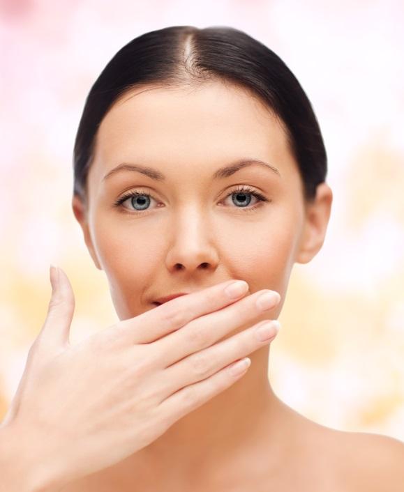 Cómo usar el hinojo para el mal aliento