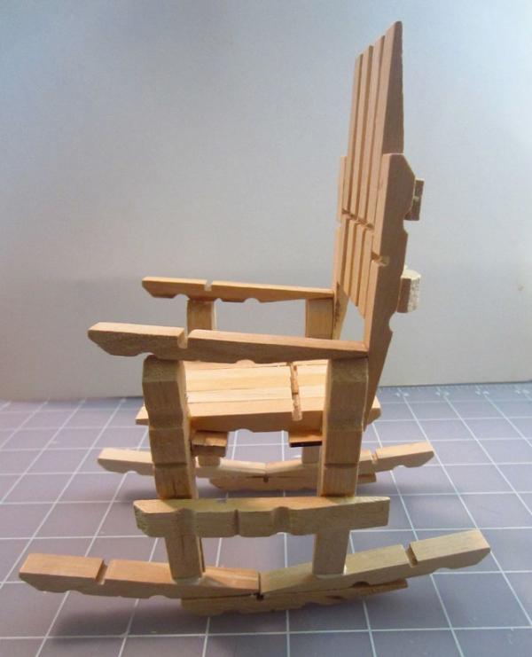 Cómo hacer sillas con pinzas de madera - Paso 11