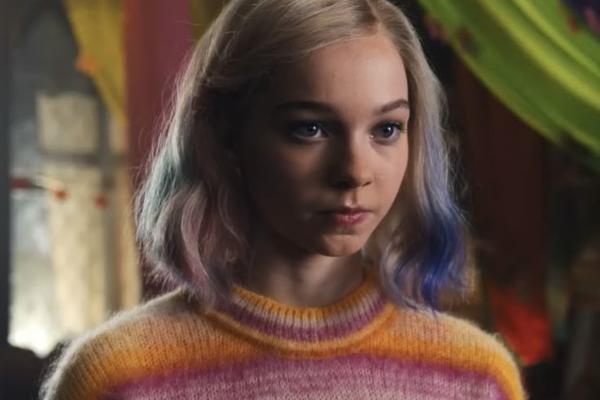 Cómo hacer el disfraz de Enid: la amiga de Miércoles Addams