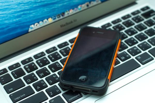 Cómo liberar mi iPhone 4