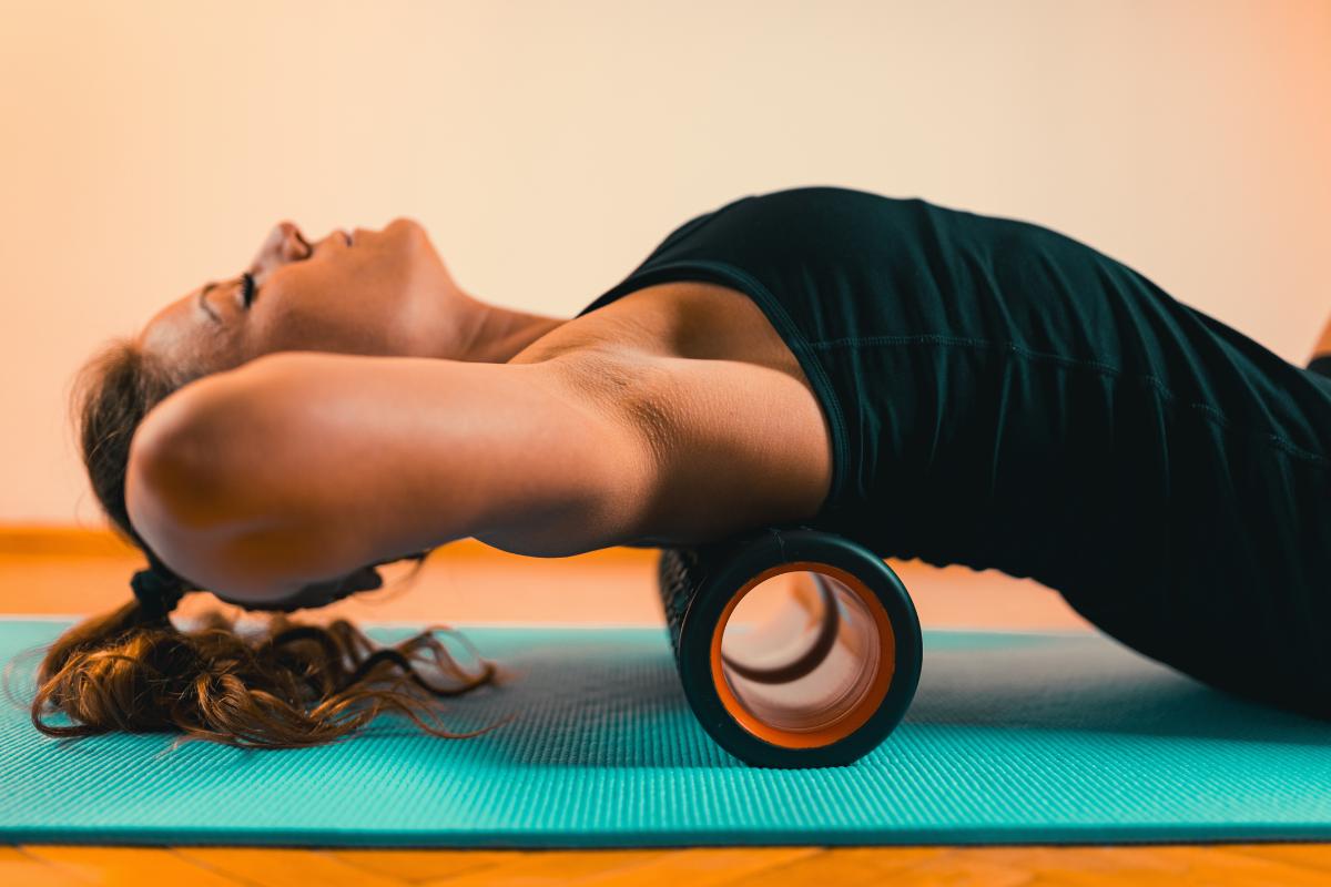 Guía con los mejores ejercicios con foam roller o rodillo