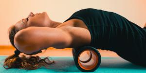 Guía con los mejores ejercicios con foam roller o rodillo
