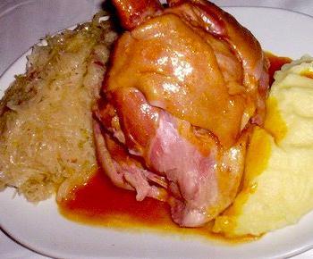 Cómo preparar codillo estilo alemán