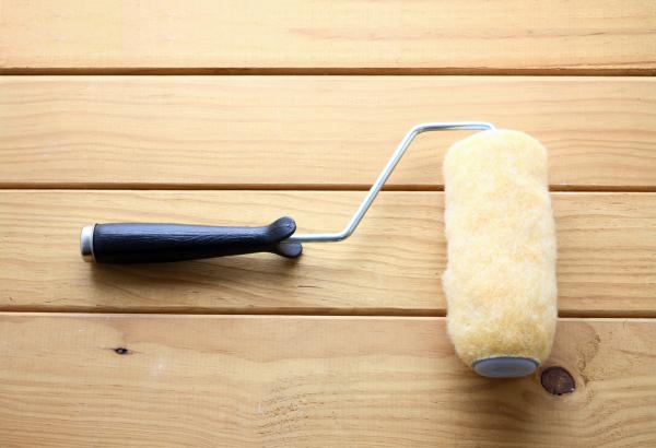 Cómo pintar un techo de madera - Paso 7