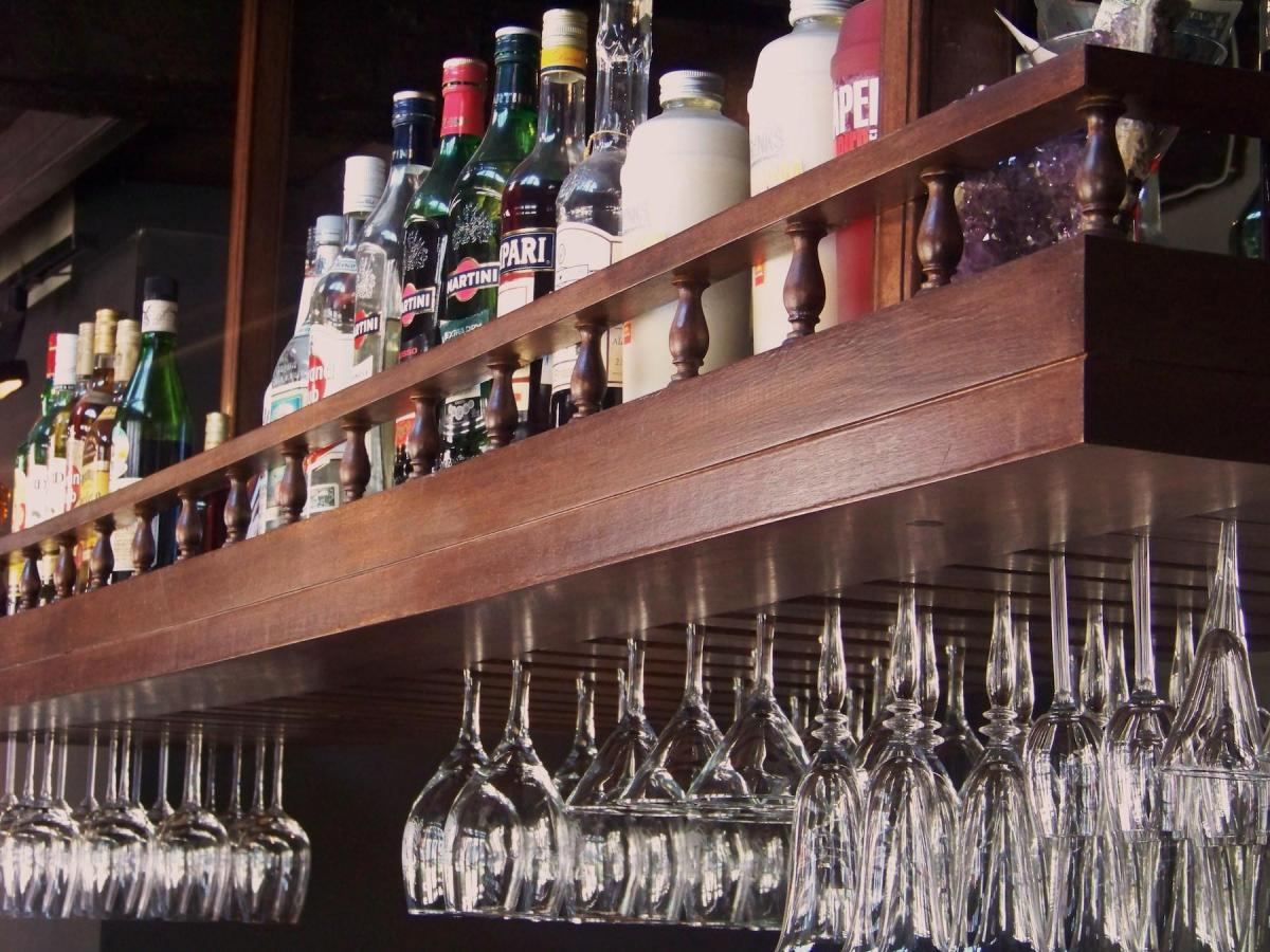 Cómo guardar botellas de vino en casa