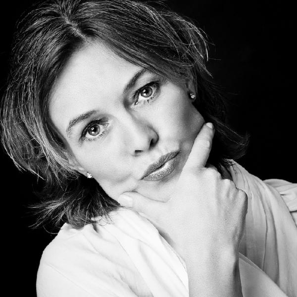 Cómo tratar las manchas de la piel causadas por la edad