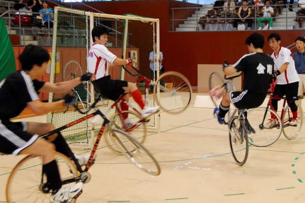 Tipos de deportes con bicicleta: más allá del ciclismo - Radball o cycle ball