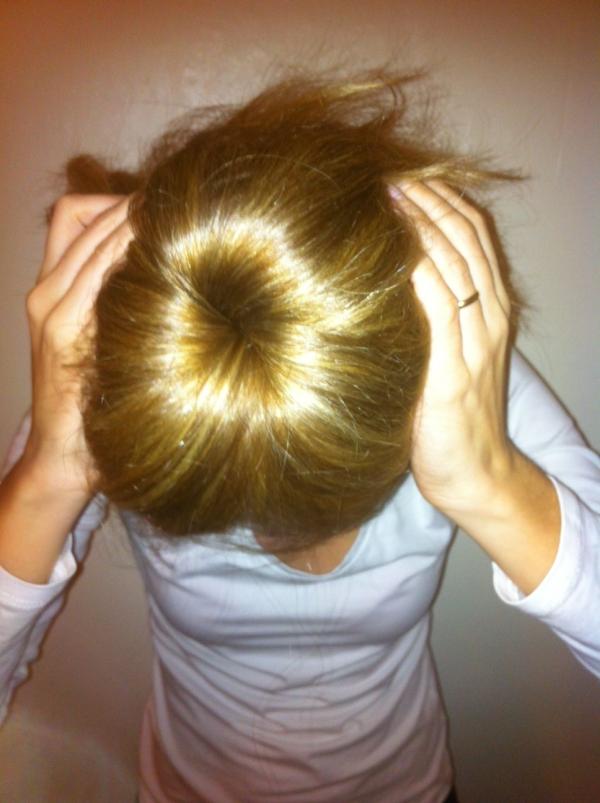 Cómo hacer el peinado de Vilma Picapiedra - Paso 5