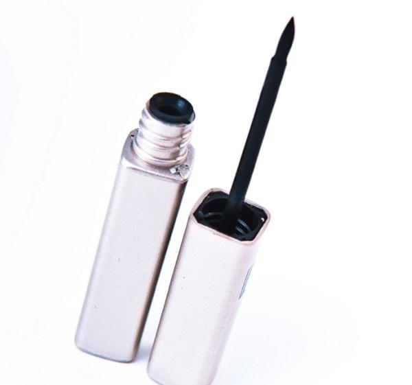 Cómo usar delineador de ojos - Paso 7