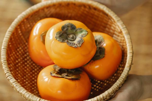 ¿El caqui engorda? Descubre cuántas calorías tiene esta fruta - ¿El caqui engorda o adelgaza?