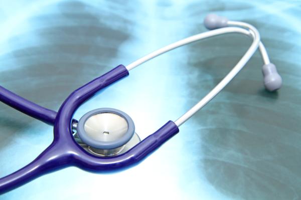 Causas de las manchas en los pulmones - Edema pulmonar 