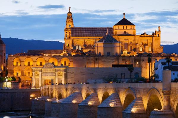 Patrimonios de la Humanidad en Córdoba: descubre sus joyas culturales - Mezquita-Catedral de Córdoba