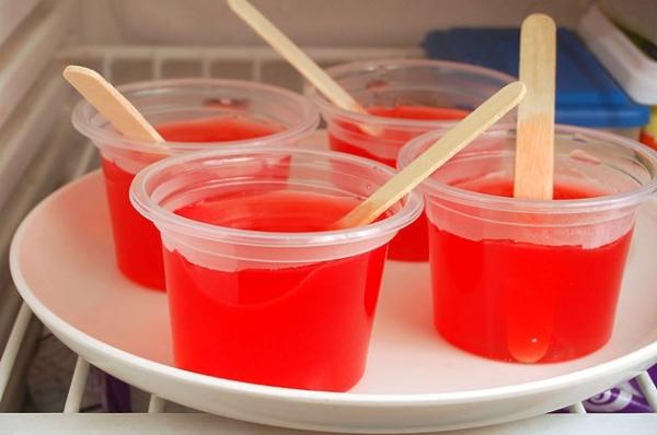 Cómo hacer gelatina con alcohol