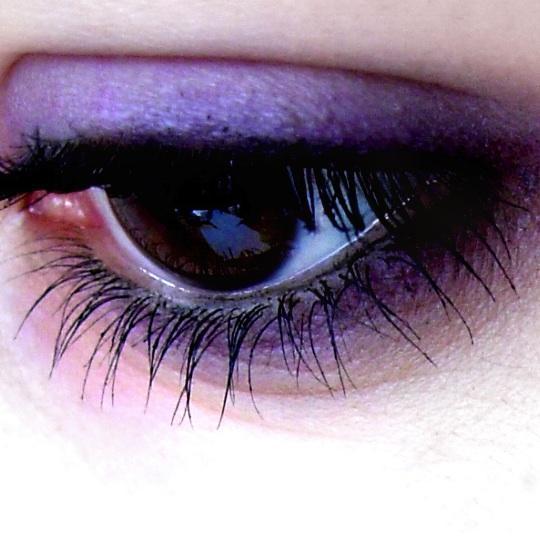 Cómo curvar pestañas inferiores