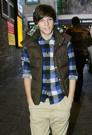 Cómo vestir como los chicos de One direction - Cómo vestir como Louis Tomlinson