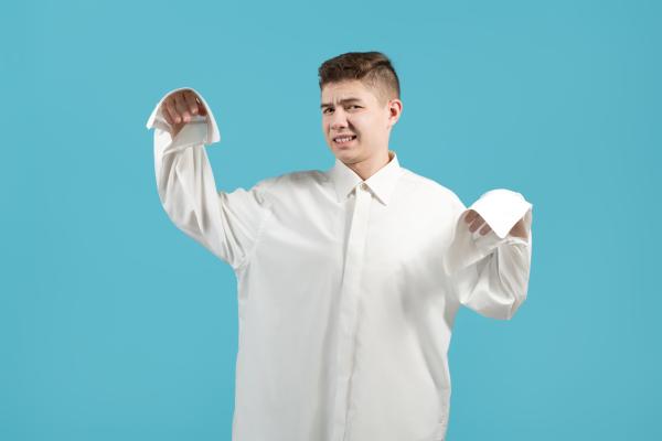 Cómo encoger la ropa - Cómo encoger una camisa de forma segura