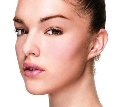 Cómo adelgazar la cara con maquillaje