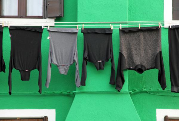 Cómo blanquear la ropa al sol - Paso 5