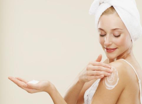 Cómo elegir la crema corporal correcta - 5 pasos