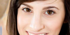 Cómo quitar una máscara facial