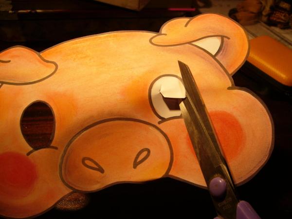 Cómo hacer una máscara de cerdito - Paso 9