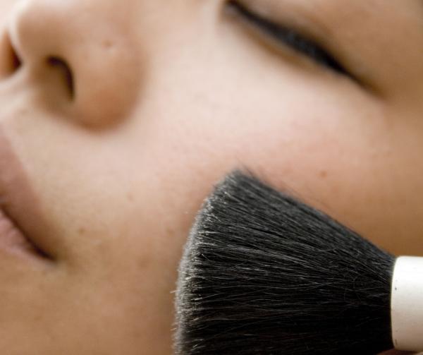 Cómo maquillar una cicatriz