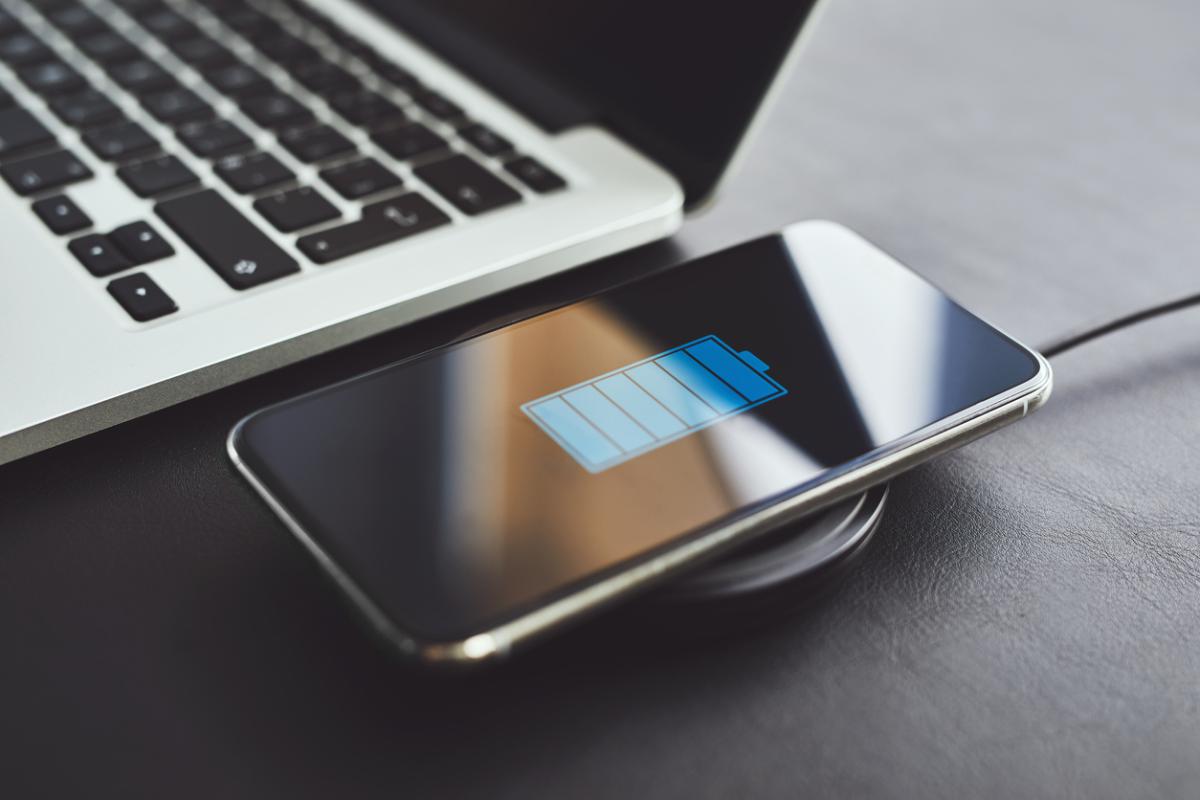 Cómo cargar el móvil sin cargador