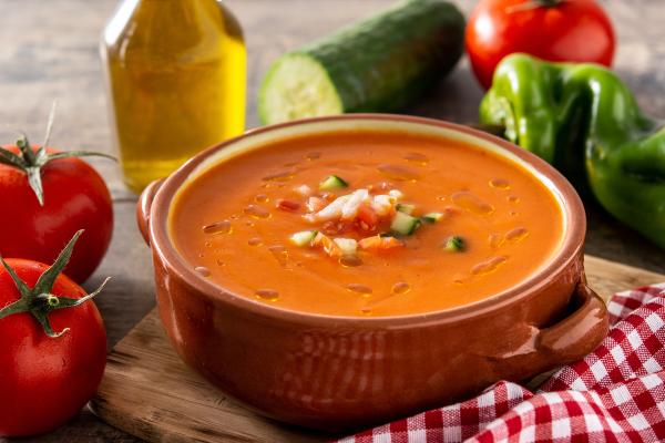 ¿Cuál es la diferencia entre gazpacho y salmorejo? - Ingredientes
