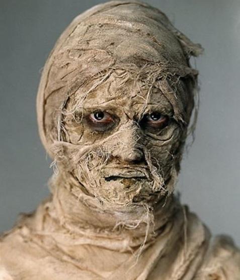 Cómo hacer un disfraz de momia