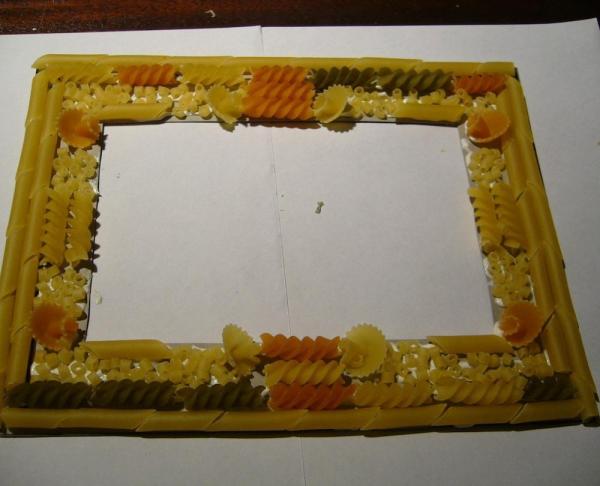 Cómo hacer un portaretratos con pasta - Paso 4