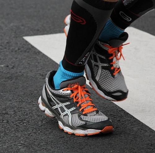 Cómo aliviar el dolor de un espolón - Paso 2