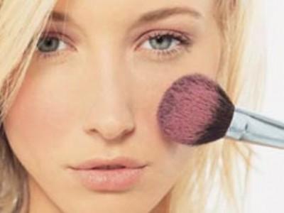 Cómo maquillar la piel con pecas - Paso 5