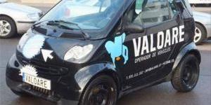 Cómo eliminar adhesivos de un coche rapidamente