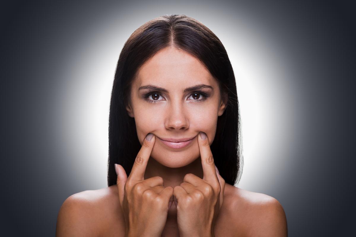 Qué es la depresión sonriente y síntomas