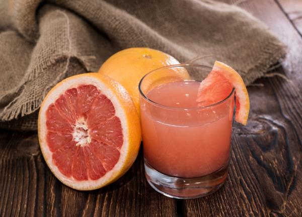 5 recetas con jengibre para adelgazar - ¡fáciles y efectivas! - Jugo de pomelo, jengibre y limón